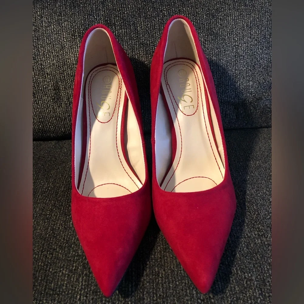 Red Pumps - Picture 1 of 3